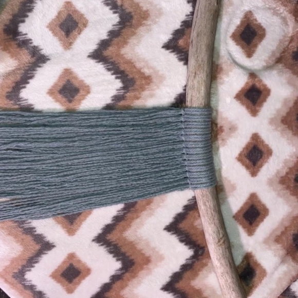 Unique HandCrafted Macrame Driftwood Wall Art Decor - Picture 5 of 16